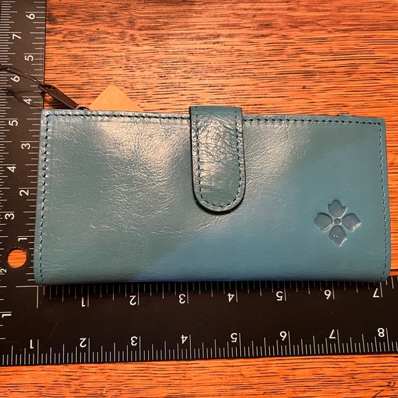 Patricia Nash Nazari Wallet - Picture 9 of 9